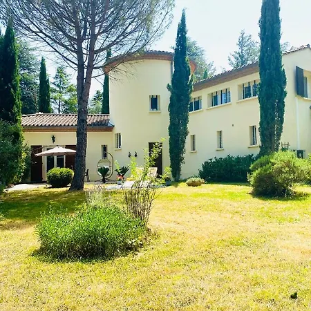 Cosy&confort Dans Un écrin De Verdure Villa